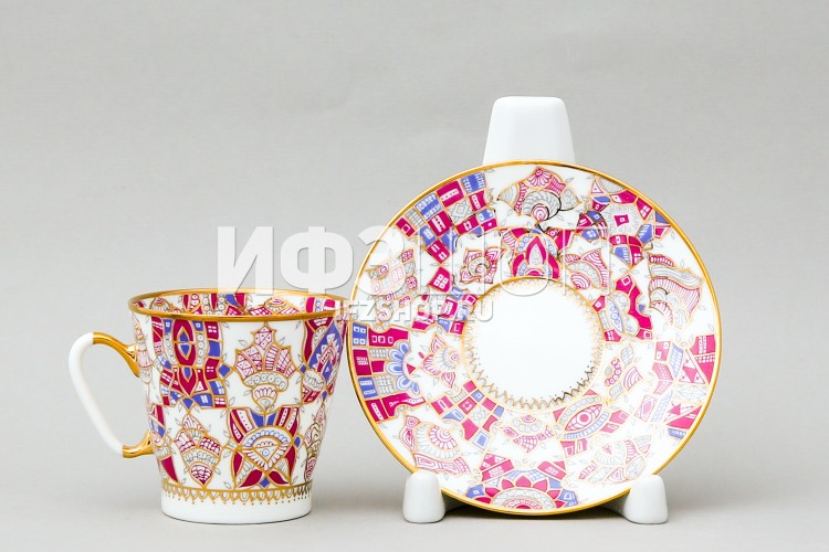 Чашка с блюдцем кофейная ф. Черный кофе рис. Розовые узоры в Москве