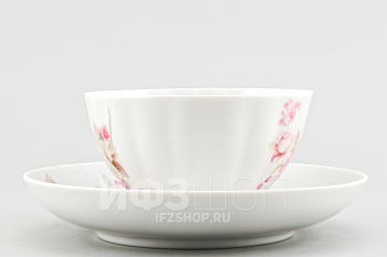 Чашка с блюдцем чайная ф. Белый лебедь рис. Розовый букет