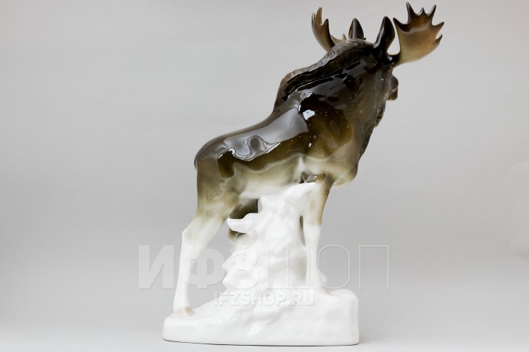 Лось (высота 37 см) в Москве