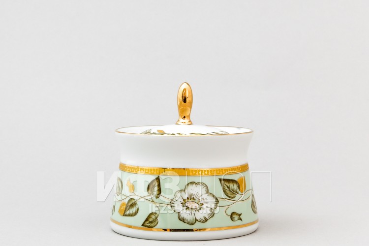 Хренница ф. Молодежная рис. Нефритовый фон в Москве