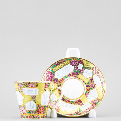 Чашка с блюдцем кофейная ф. Черный кофе рис. Цветочный фон