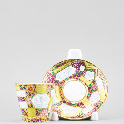 Чашка с блюдцем кофейная ф. Черный кофе рис. Цветочный фон