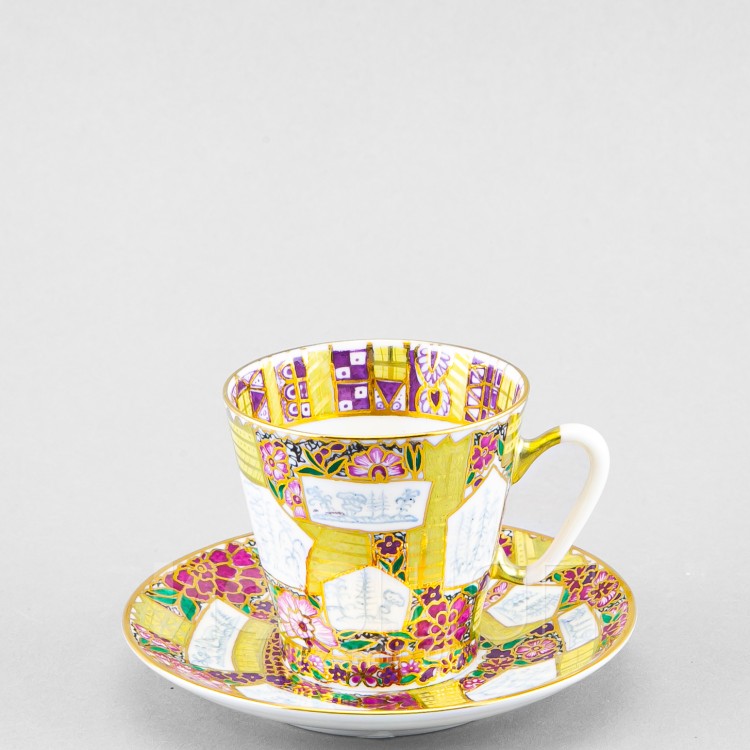 Чашка с блюдцем кофейная ф. Черный кофе рис. Цветочный фон в Москве