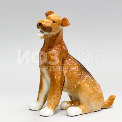 Эрдель сидит (высота 17.4 см)