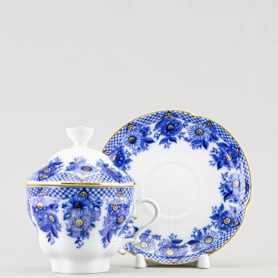 Чашка с блюдцем с крышкой ф. Подарочная-2 рис. Гирлянда