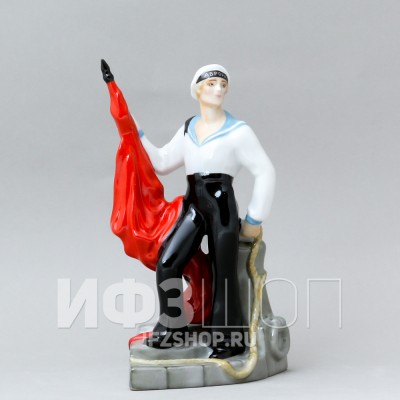 Матрос со знаменем (высота 17 см)