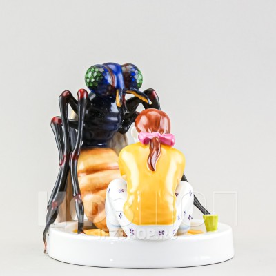 В песочнице (высота 13.5 см)