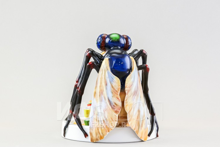 В песочнице (высота 13.5 см) 