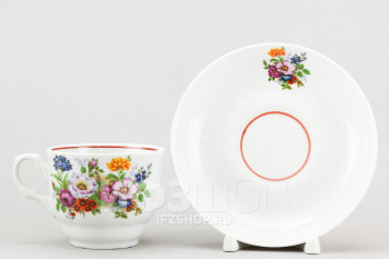 Чашка с блюдцем чайная ф. Тюльпан рис. Букет цветов (Уценка)