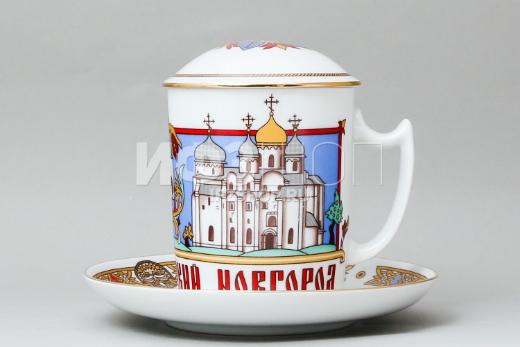 Бокал с блюдцем с крышкой ф. Снежное утро рис. Великий Новгород в Москве