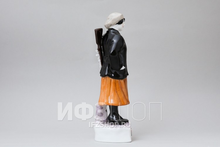 Милиционерка (высота 20 см) в Москве