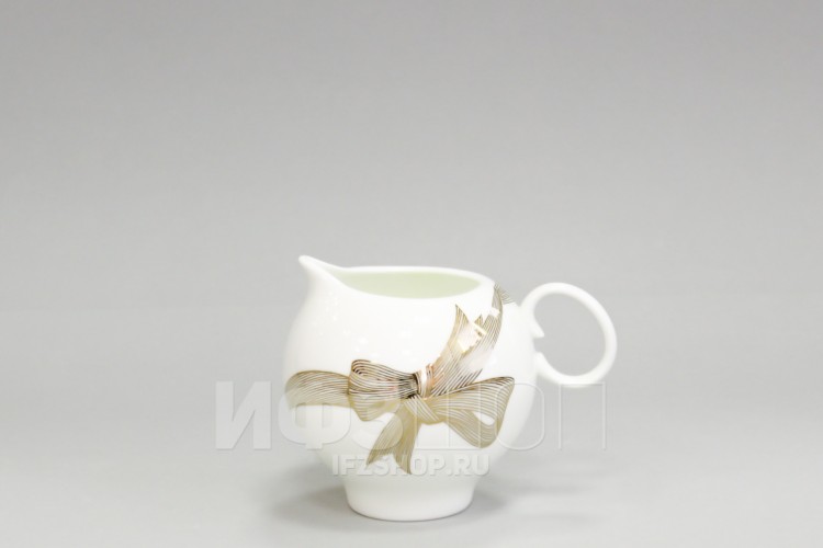 Сливочник ф. Яблочко рис. Платиновые бантики в Москве