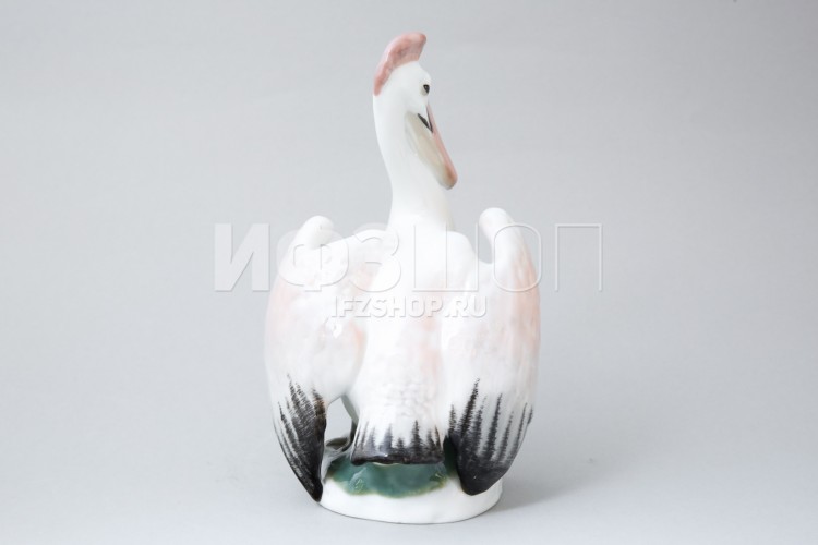 Пеликан (высота 18.7 см) в Москве