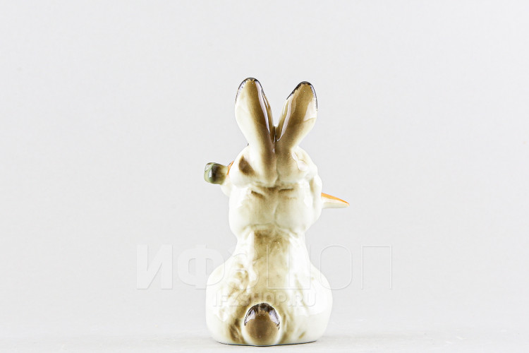 Заяц с морковкой №1 (высота 12.5 см) в Москве