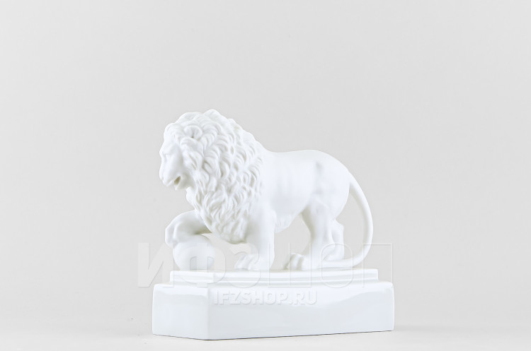 Лев Белый (высота 14.3 см) в Москве