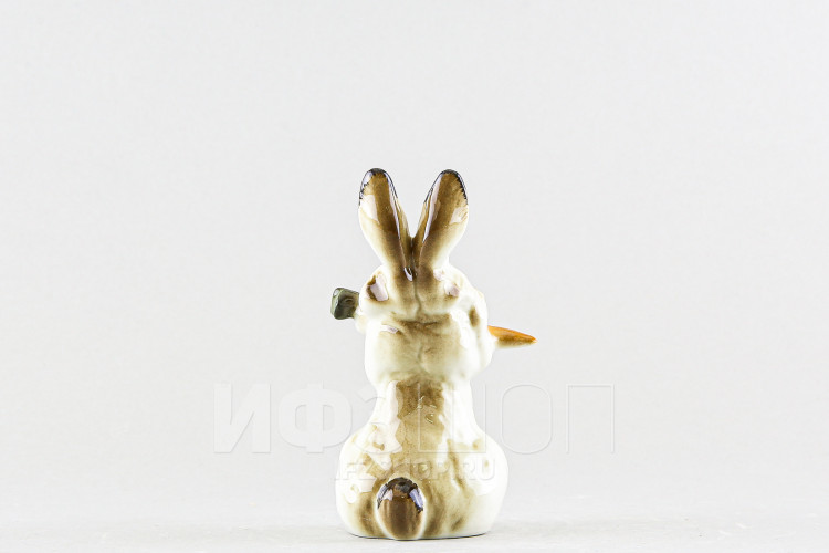 Заяц с морковкой №2 (высота 10.7 см) в Москве