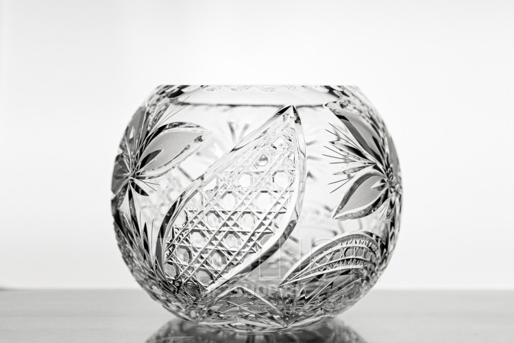 Ваза-шар, высота 21.3 см, серия 1000/137 (форма 6402) 