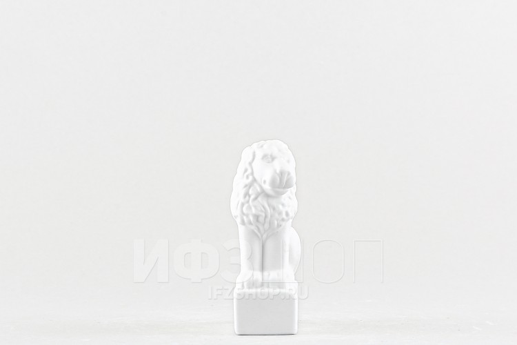 Лев (высота 7.3 см) в Москве