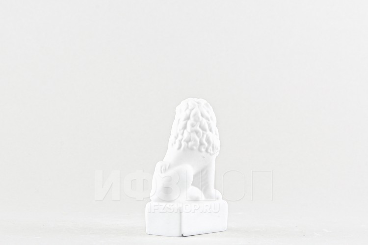 Лев (высота 7.3 см) в Москве