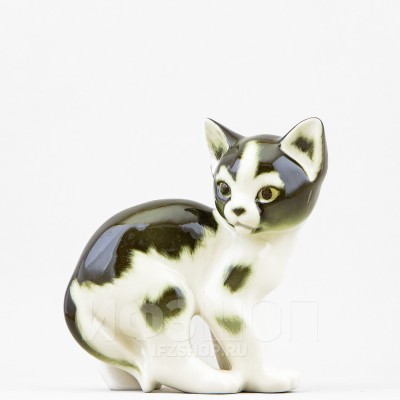 Кошка черно-белая (высота 14 см)