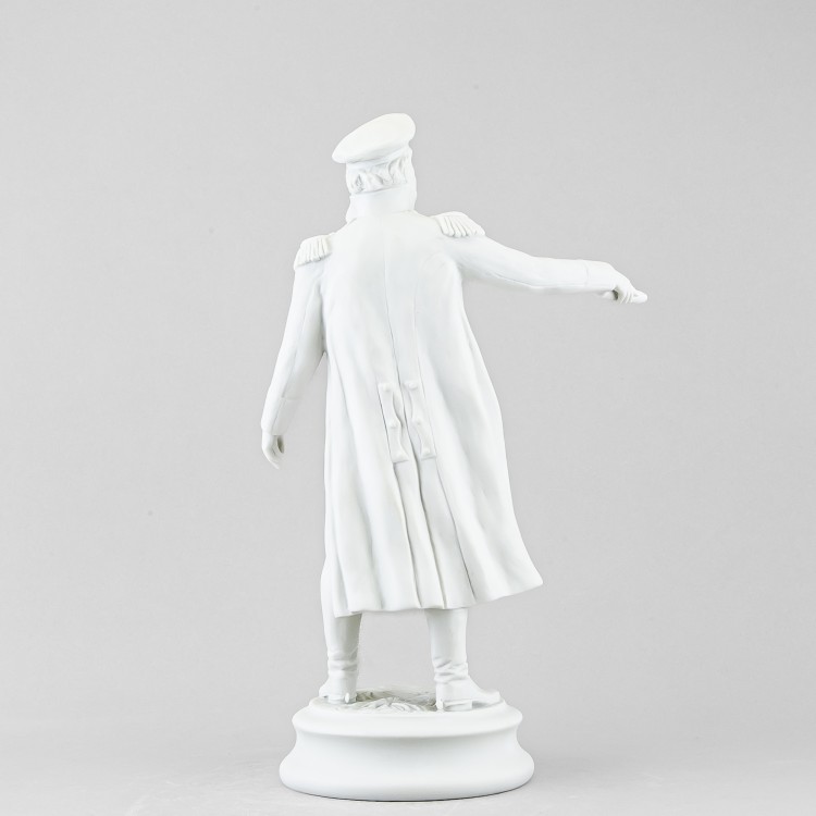 Генерал-фельдмаршал Кутузов М.И. Белый (высота, 32.8 см) в Москве