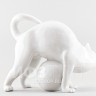Кошка с клубком Белая (высота 19 см) 