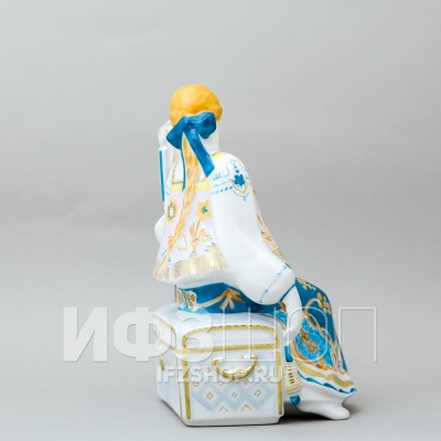 Пряха (высота 16.2 см)