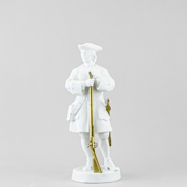 Фузилер Белый (высота, 26.7 см) в Москве