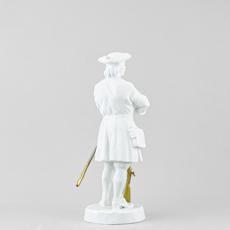 Фузилер Белый (высота, 26.7 см) в Москве