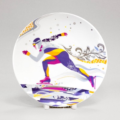 Декоративная тарелка 19.5 см рис. Коньки. Зимний спорт