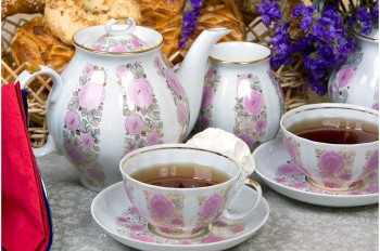 Сервиз чайный ф. Белый лебедь рис. Розовый сад, 15 предметов