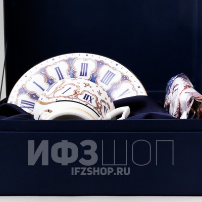 Набор из чашки с блюдцем ф. Юлия и платка рис. Парадные часы