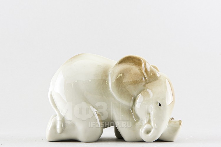 Слоненок спящий (высота 9.4 см) в Москве