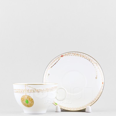 Чашка с блюдцем чайная ф. Яблочко рис. Золотой медальон