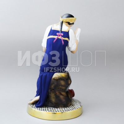 Девушка с разбитым кувшином (высота 22.7 см)