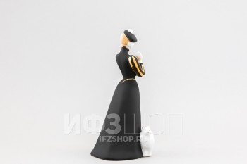 Дама с собачкой (в черном платье, высота 22 см)