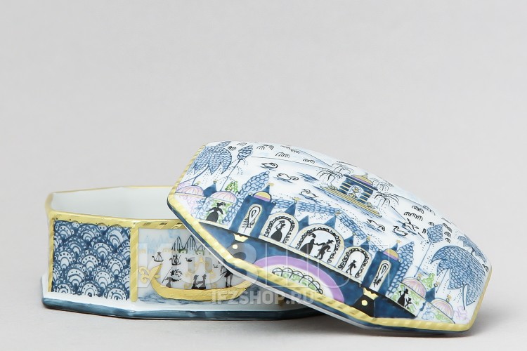 Туалетная коробочка ф. Граненая рис. Голубое озеро в Москве