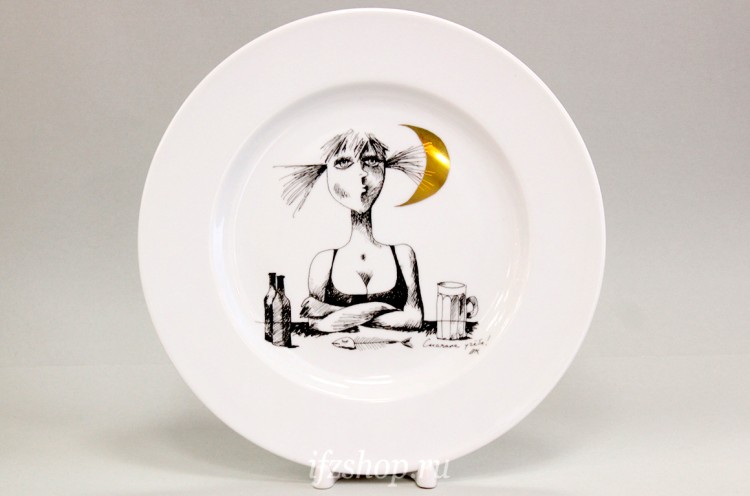 Декоративная тарелка 26.5 см рис. Сначала учеба в Москве