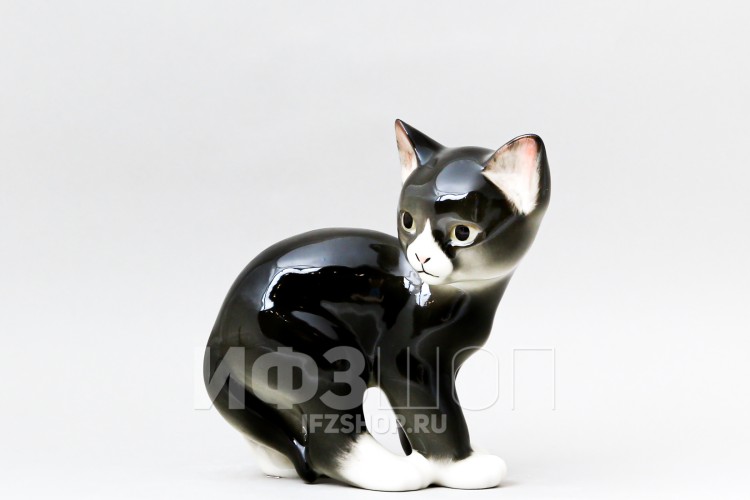 Кошка черная (высота 14 см) в Москве