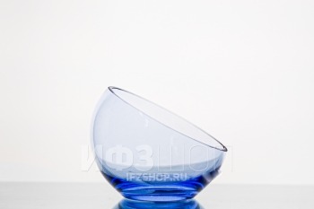 Ваза-шар, высота 10.3 см, диаметр 12 см, форма 5580 (косой срез, голубая пудра)