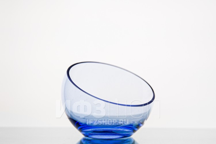 Ваза-шар, высота 10.3 см, диаметр 12 см, форма 5580 (косой срез, голубая пудра) 