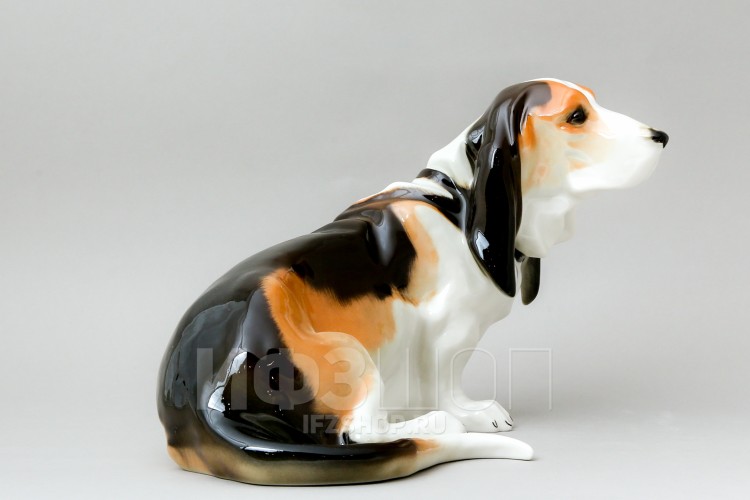 Скульптура Бассет из фарфора, Императорский фарфоровый завод/ЛФЗ в Москве
