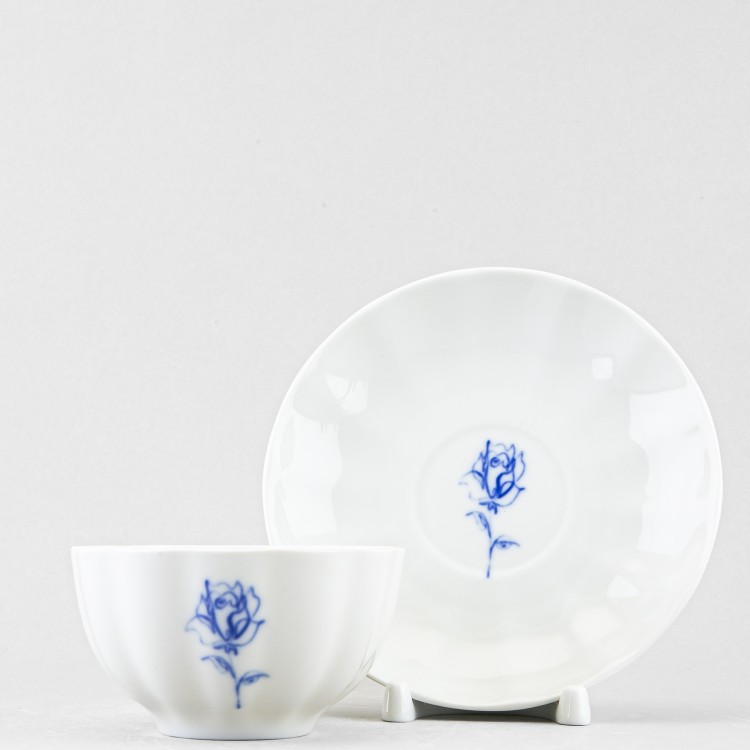 Чашка с блюдцем чайная ф. Тюльпан рис. Графические рисунки в Москве