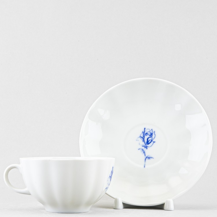 Чашка с блюдцем чайная ф. Тюльпан рис. Графические рисунки в Москве