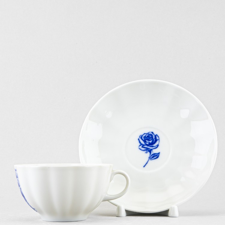 Чашка с блюдцем чайная ф. Тюльпан рис. Графические рисунки в Москве