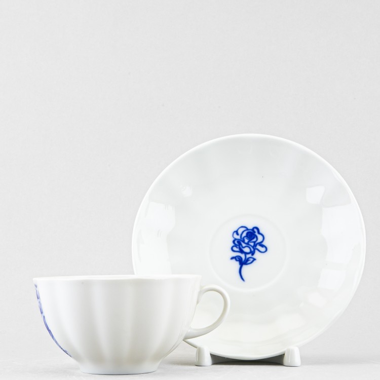 Чашка с блюдцем чайная ф. Тюльпан рис. Графические рисунки в Москве