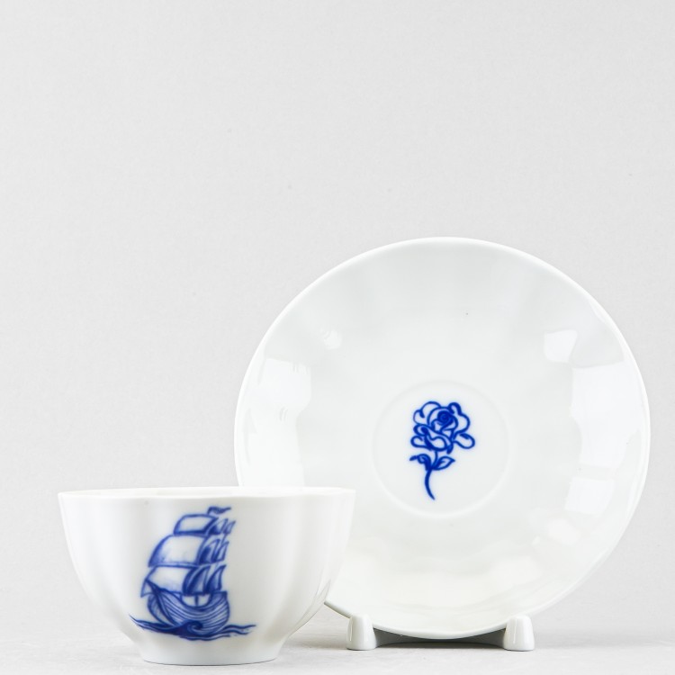 Чашка с блюдцем чайная ф. Тюльпан рис. Графические рисунки в Москве